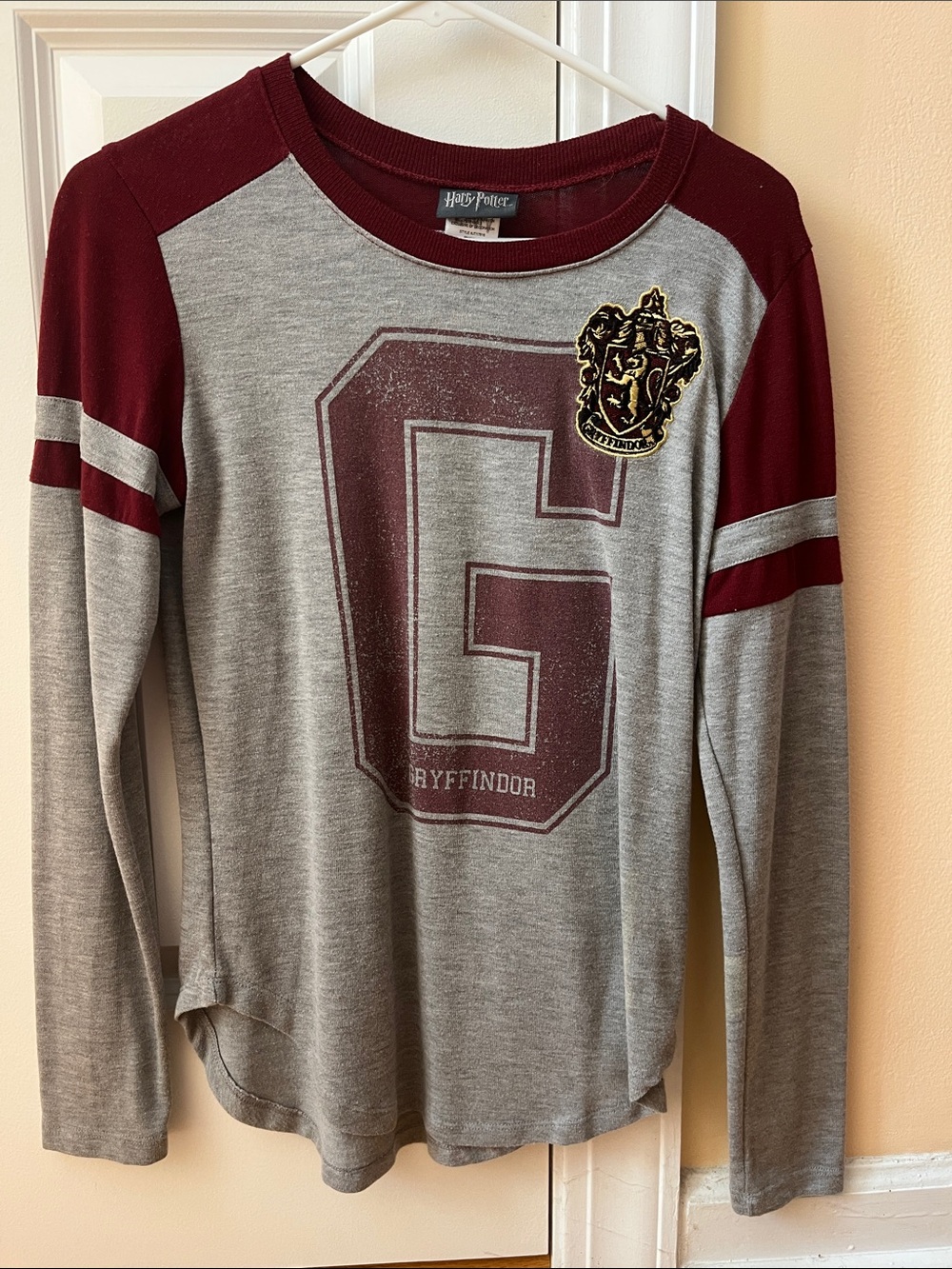 Warner Bros. Gryffindor Maroon and Gray Long Sleeve Tee